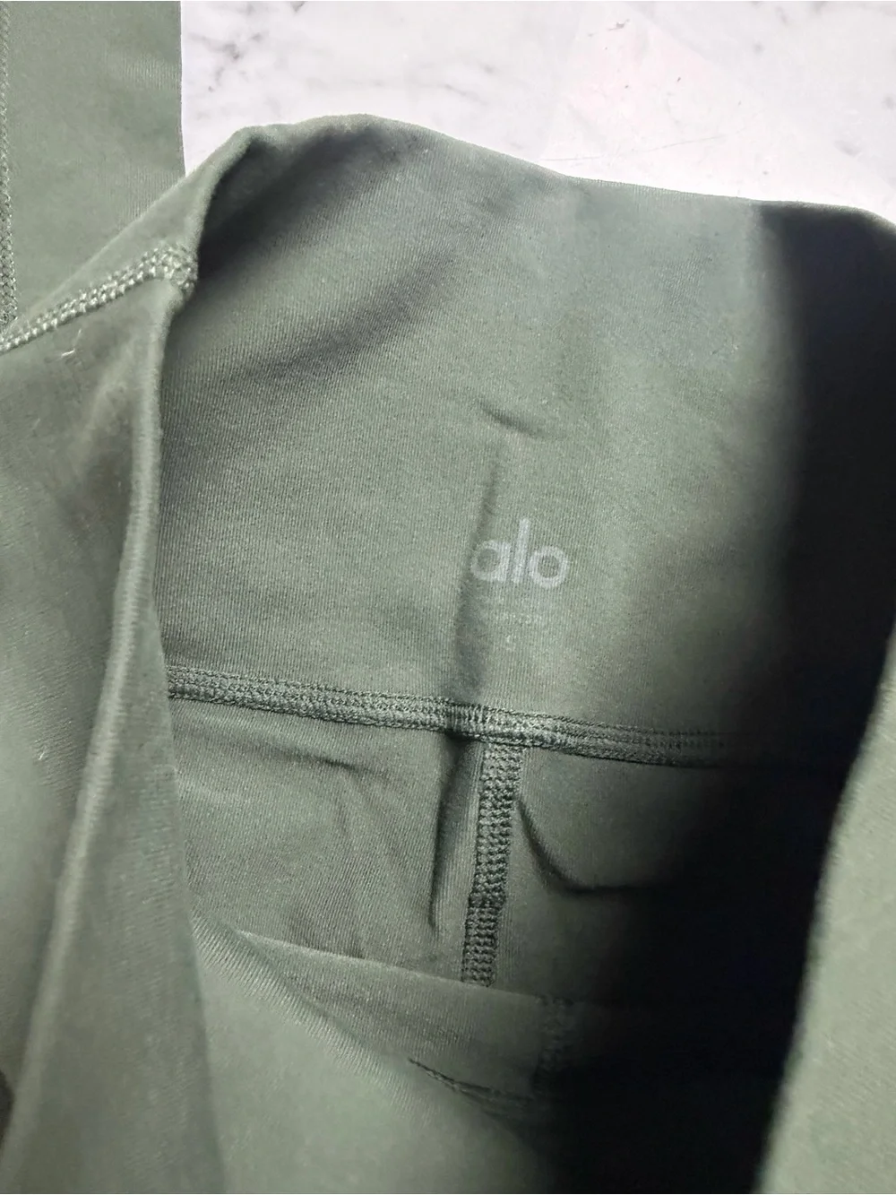 ALO Yoga Olive Green leggings
